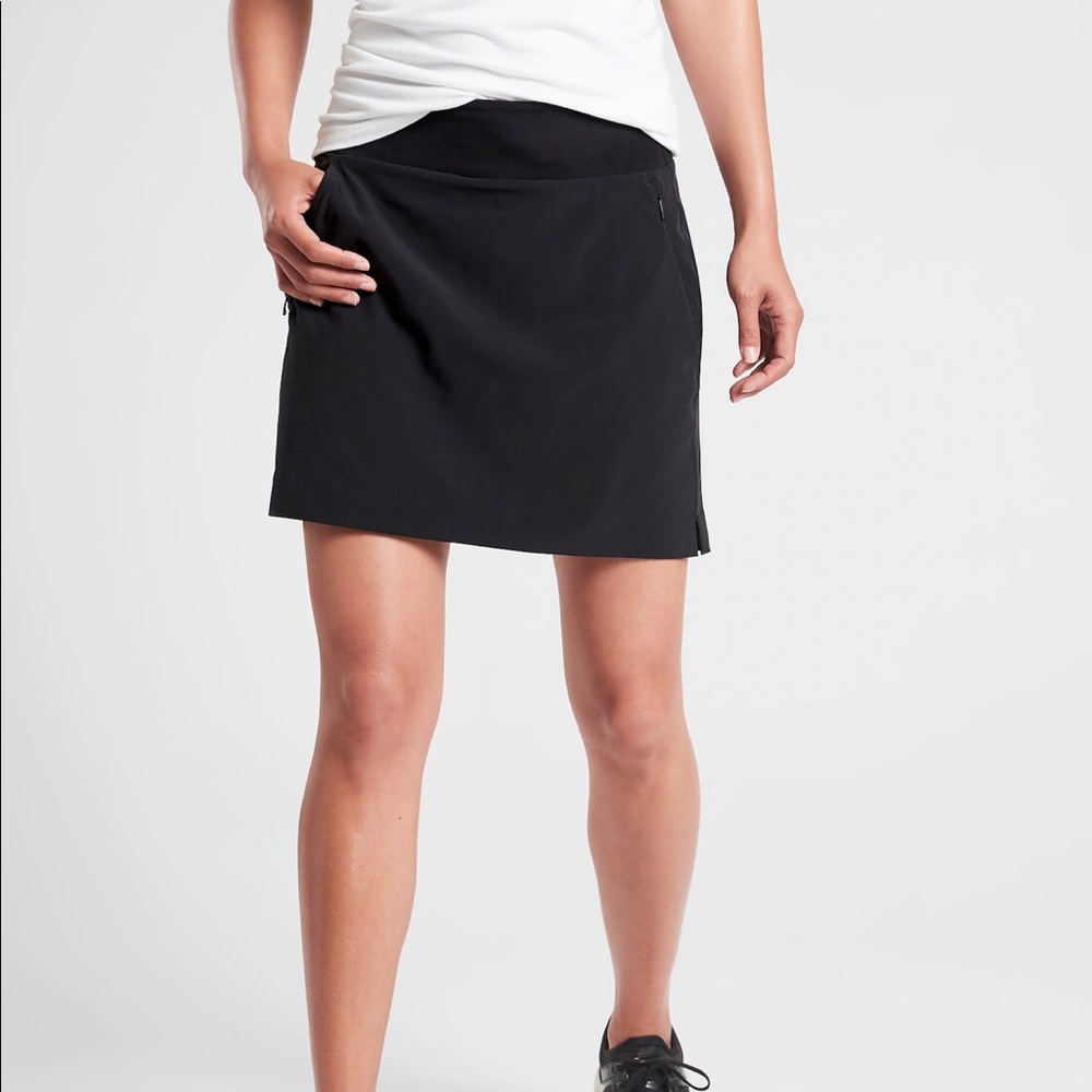 EUC Athleta Soho Skort, size 6